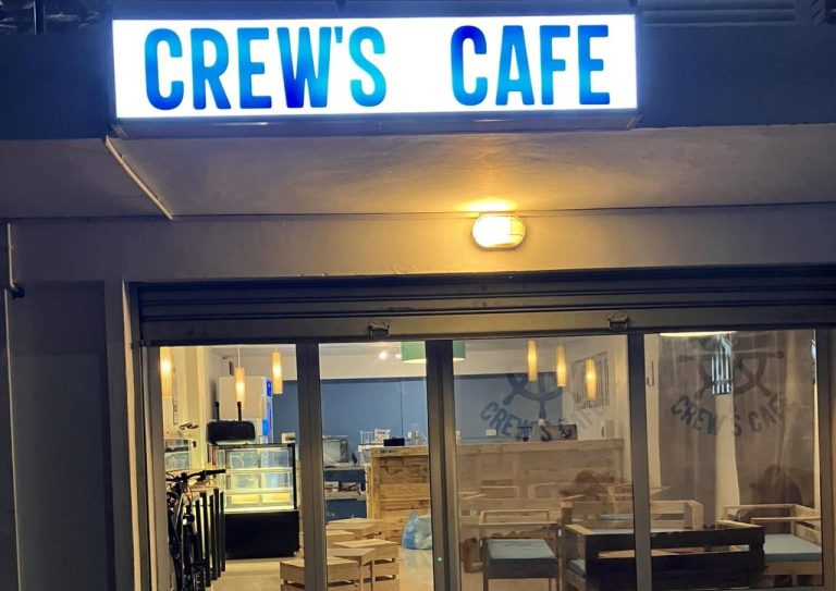 Crew's Café
